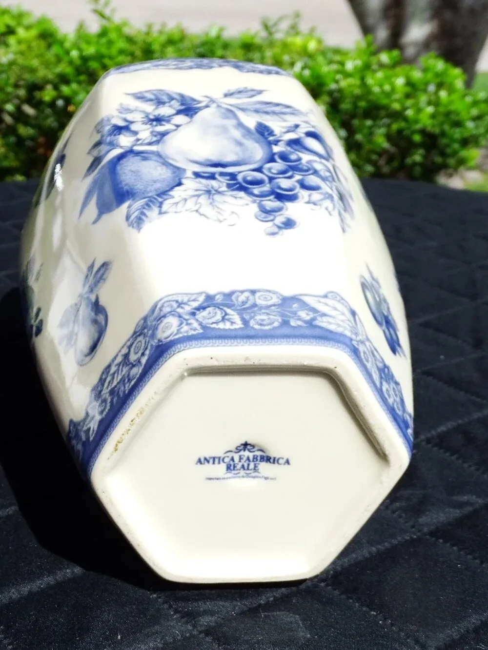Antica Fabbrica Realle Blue and White Italian Porcelain Vase 10
